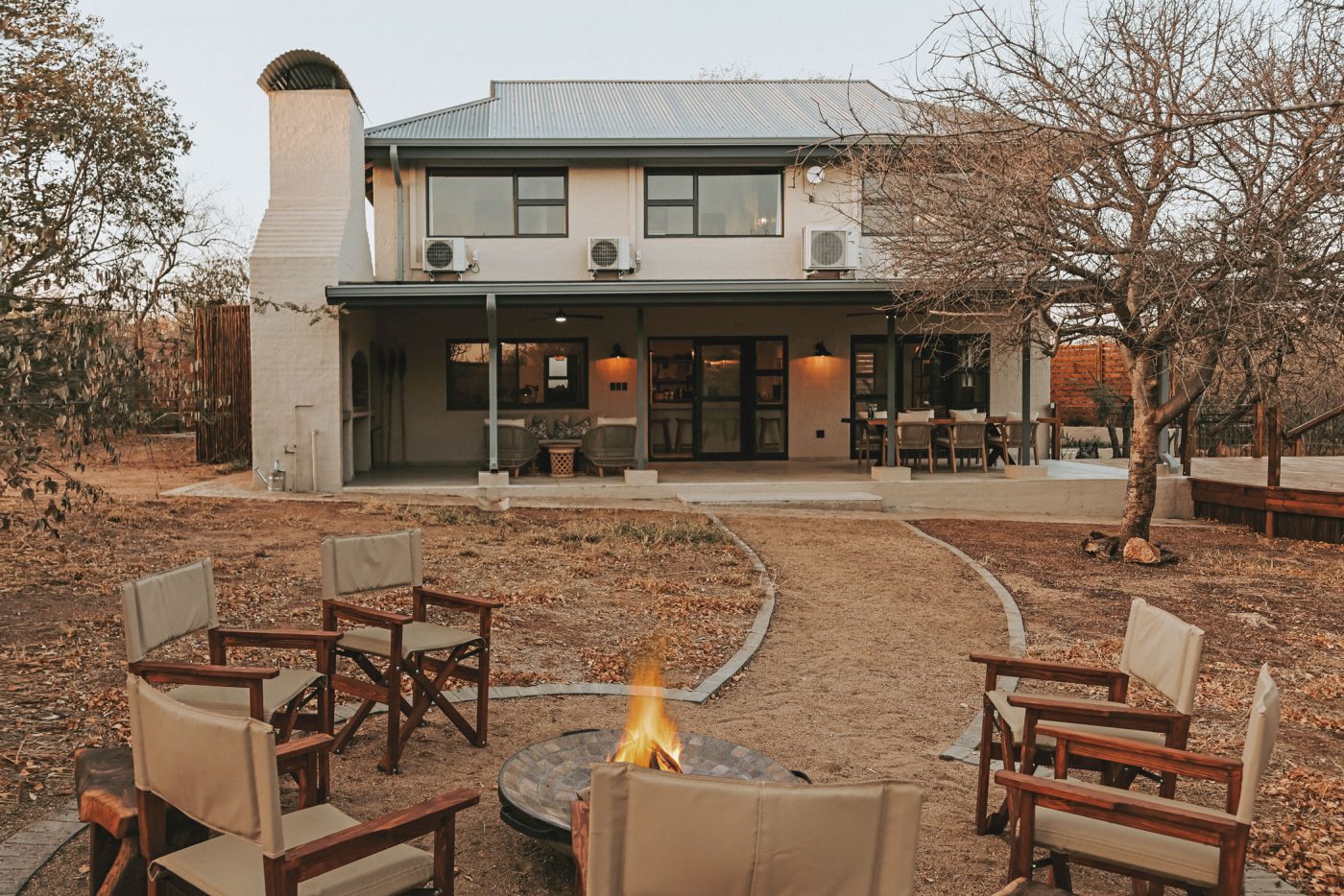 lala-lodge-house-firepit-02
